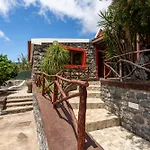 Refugio Do Lourinho בית נופש *