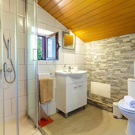 Refugio Do Lourinho بيت للعطل