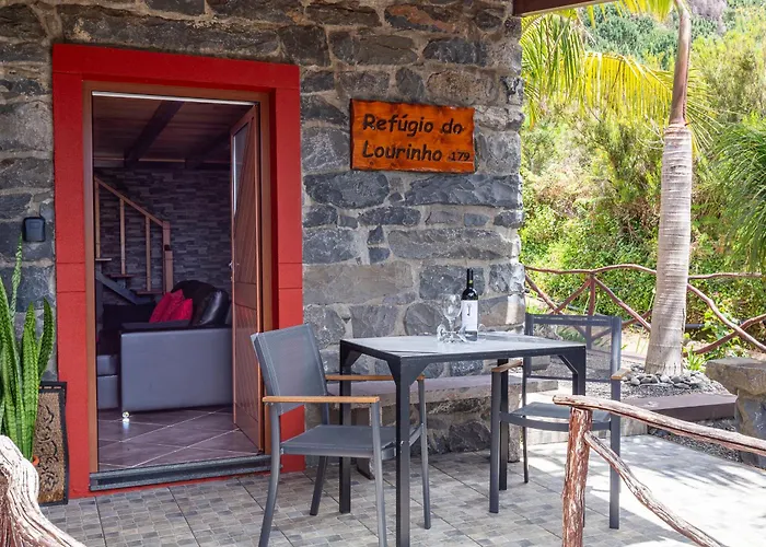 Refugio Do Lourinho * 丰沙尔